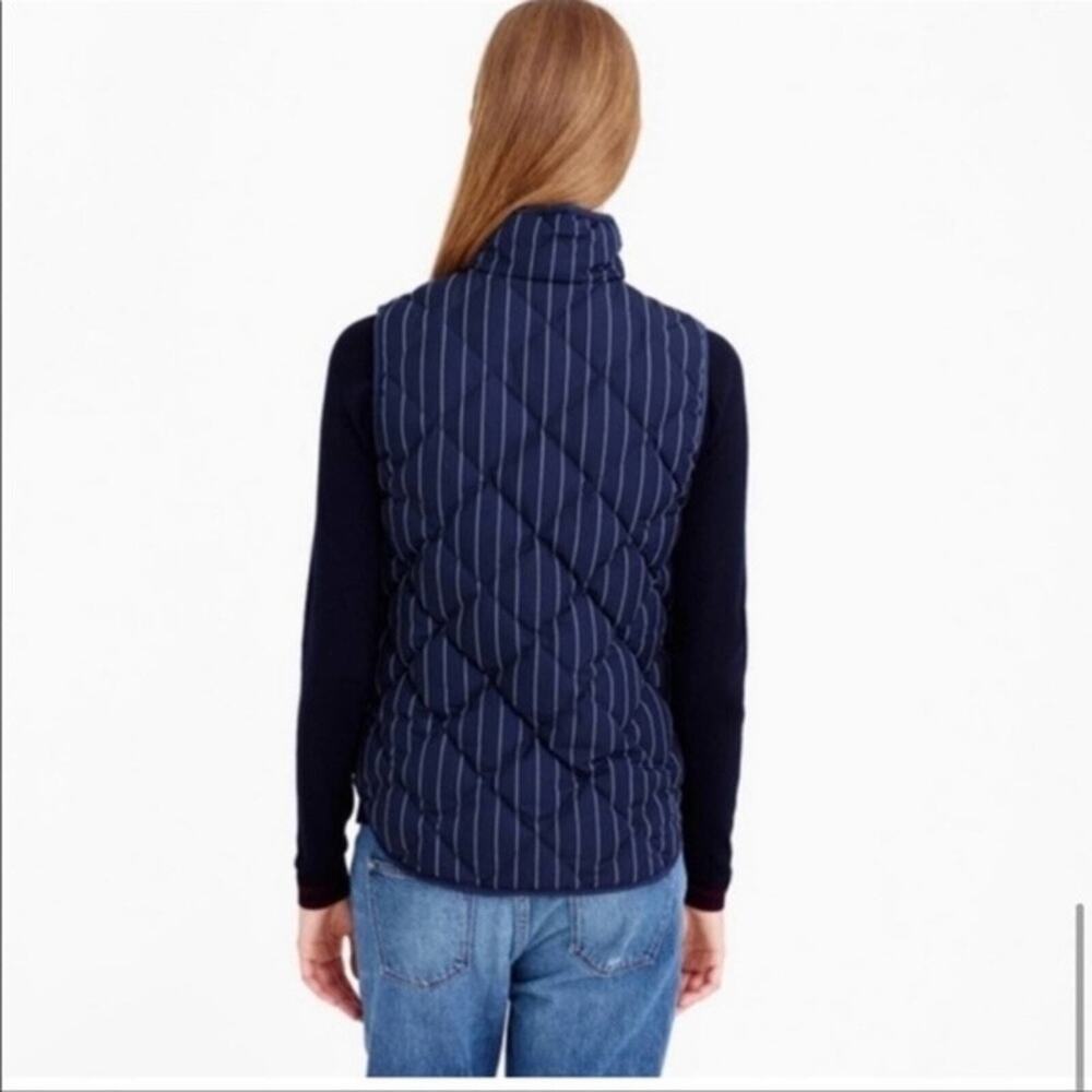 J. Crew Excursion Puffer Vest Navy White Pinstripe Quilted Down Size Small - Picture 2 of 13
